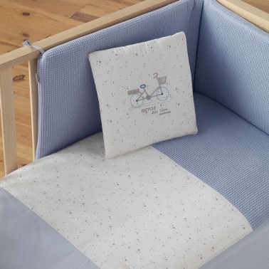 Colcha y protector cuna Sky Celeste