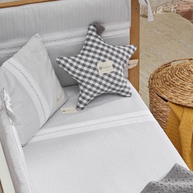 Colcha y protector cuna Provenza Gris