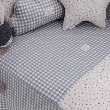 Colcha y protector Catalina Uzturre